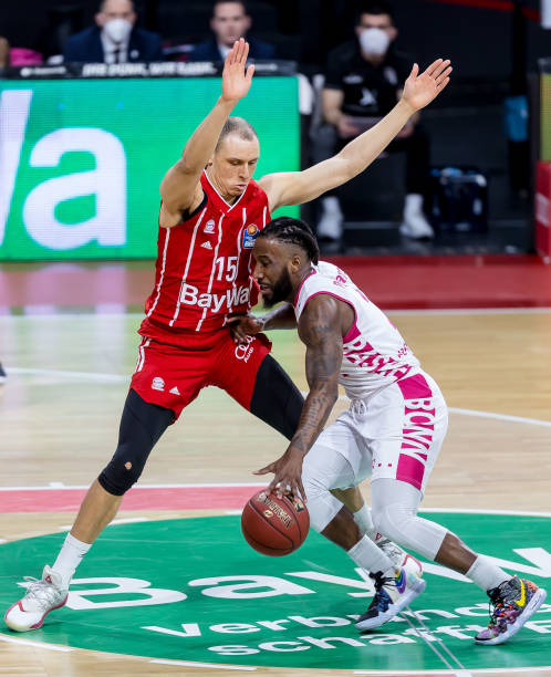 硬的防守反 硬的防守反